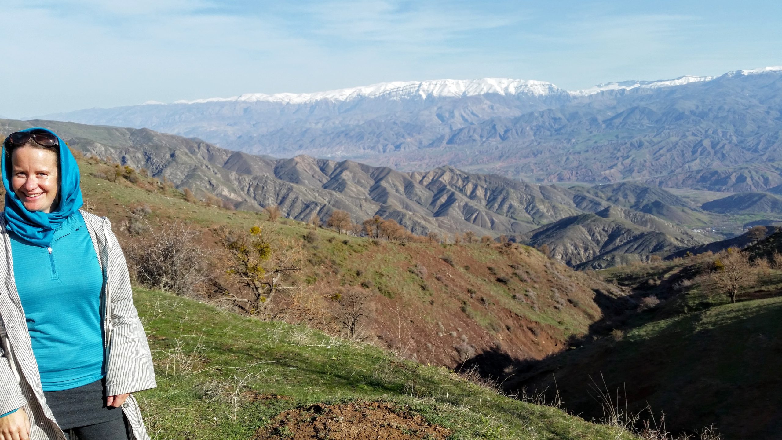 گردشگر در کوه الموت